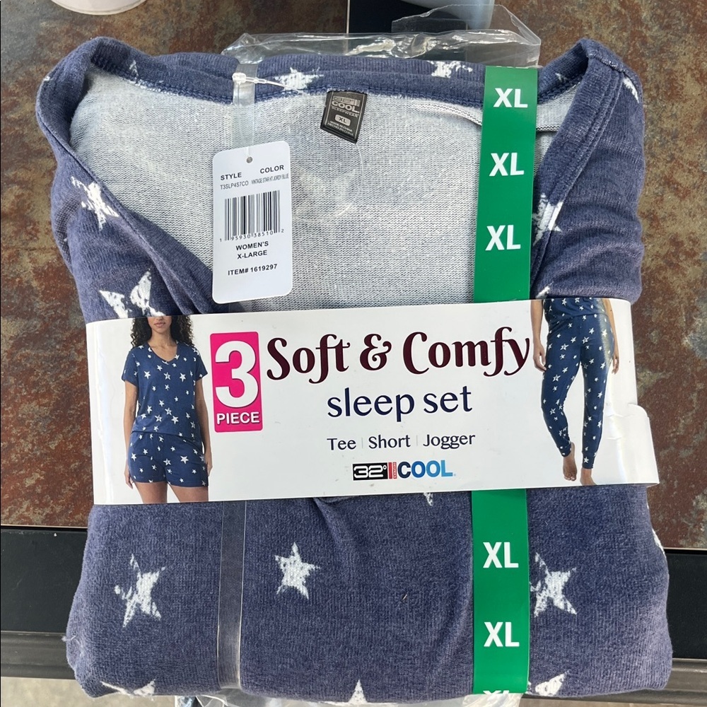 32 Degrees Women's Pajama Set - Navy with White Stars L- XL - XXL.  -NWT
